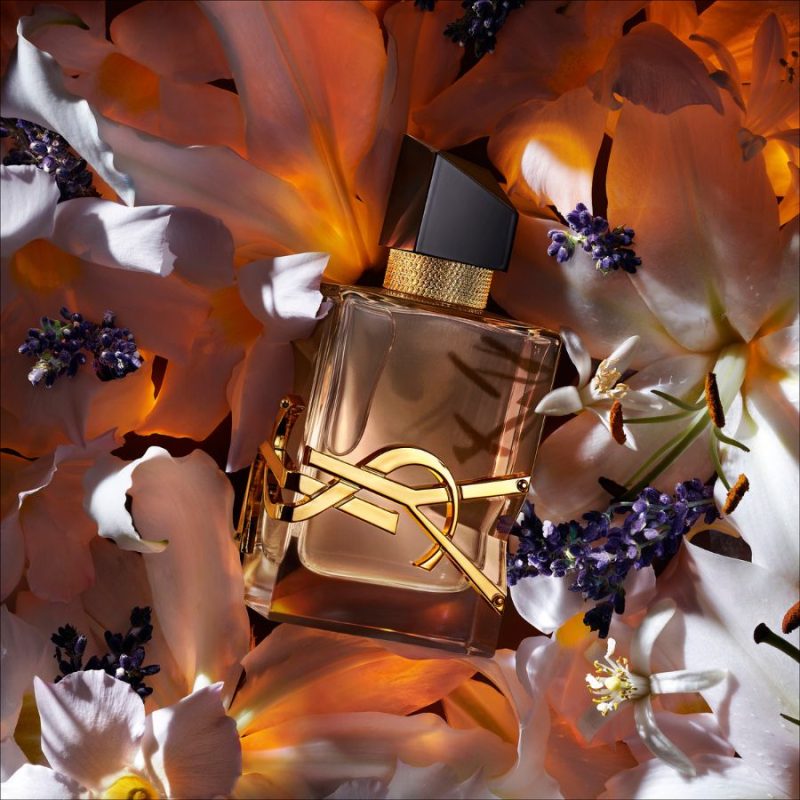 Yves Saint Laurent Libre Flowers & Flames Eau de parfum florale 4