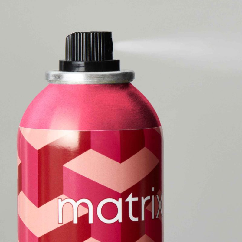 Matrix Styling Fixer Hairspray лак за зацврстување на коса 400мл 5 Matrix Styling Fixer Hairspray лак за зацврстување на коса 400мл 4