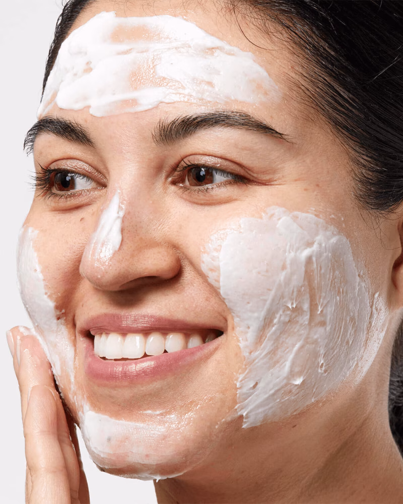 Clinique 7 Day Scrub Cream Rinse-Off Formula нежна крема за ексфолијација на сите типови кожа 100мл 3 Clinique 7 Day Scrub Cream Rinse-Off Formula нежна крема за ексфолијација на сите типови кожа 100мл 2