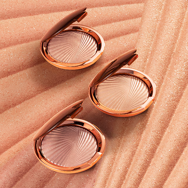 Estee Lauder Bronze Goddess Highlighting Powder Gelée 6