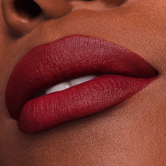 Estee Lauder Pure Color Matte Lipstick негувачки кармин со мат завршеток 26