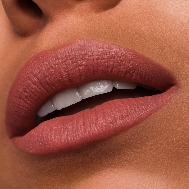 Estee Lauder Pure Color Matte Lipstick негувачки кармин со мат завршеток 18