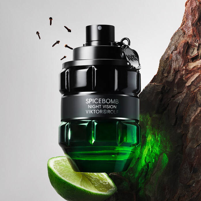 Viktor & Rolf Spicebomb Night Vision Eau de toilette 4