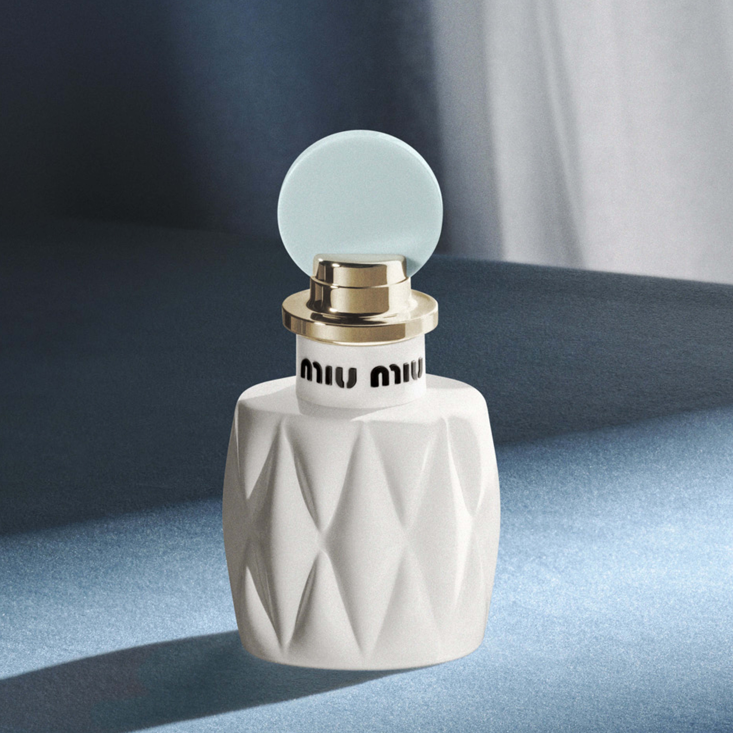 4_Miu Miu Fleur de Lait