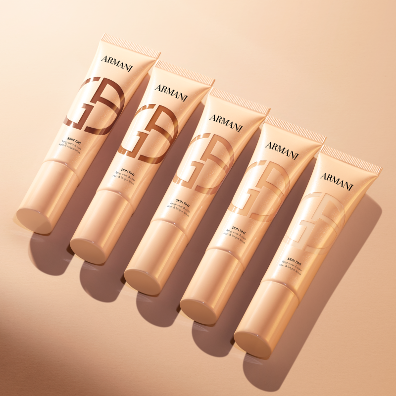 Giorgio Armani Beauty Skin Tint Long-wear & Carae тонирана крема за лице 30ml 7 Giorgio Armani Beauty Skin Tint Long-wear & Carae тонирана крема за лице 30ml 6