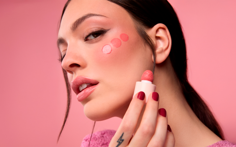 PUPA Wonder Me Shake Blush течно руменило 5.5ml 5 PUPA Wonder Me Shake Blush течно руменило 5.5ml 4