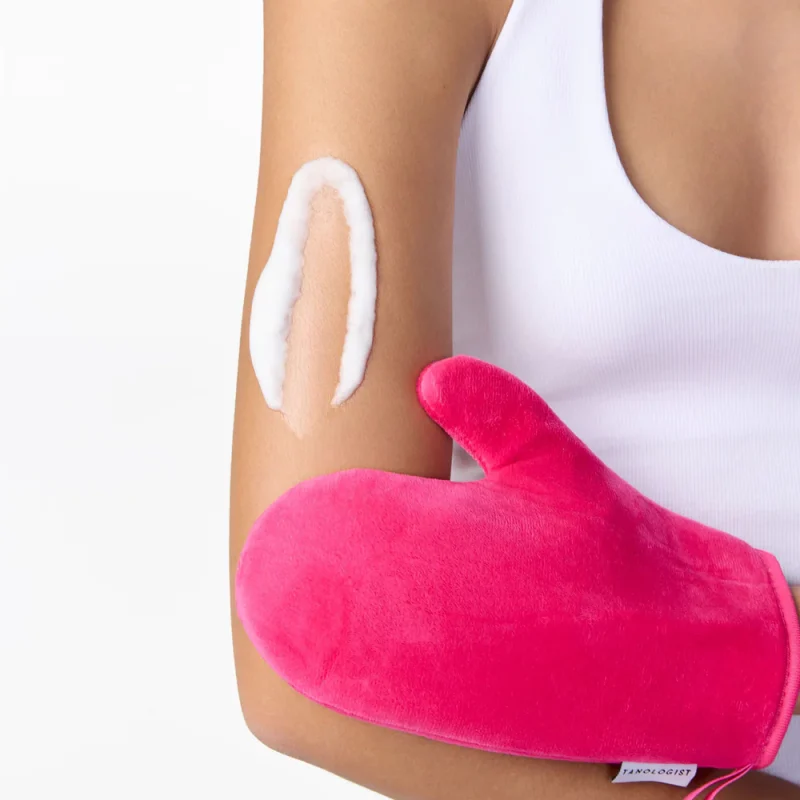 Tanologist Flawless Tanning Mitt ракавица за нанесување на производ за самопотемнување 11 Tanologist Flawless Tanning Mitt ракавица за нанесување на производ за самопотемнување 10