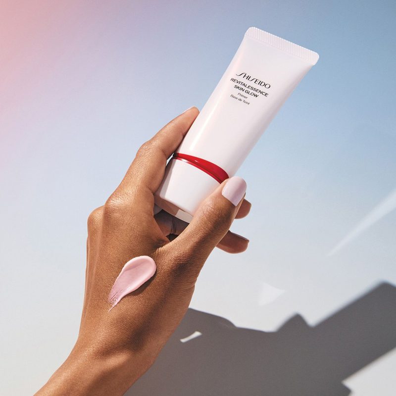 Shiseido Revitalessence Skin Glow Primer SPF 25 осветлувачки прајмер збогатен со состојки за нега на кожа 30ml 4