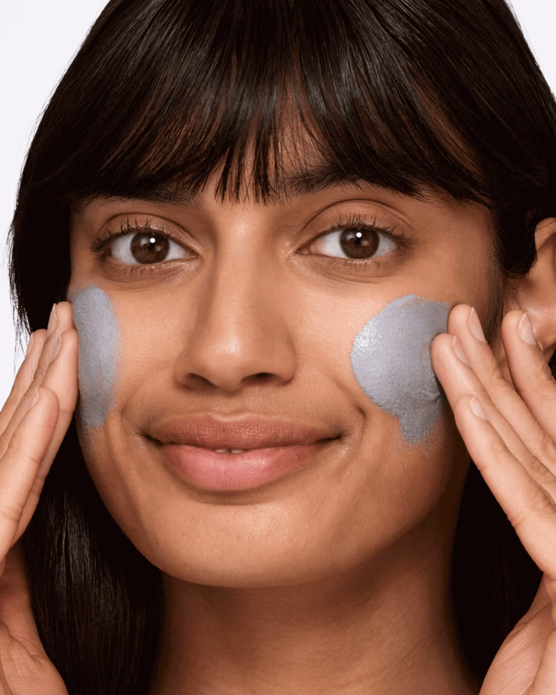 Clinique All About Clean™ 2-in-1 Charcoal Mask + Scrub детокс маска за лице + пилинг 100ml 3 Clinique All About Clean™ 2-in-1 Charcoal Mask + Scrub детокс маска за лице + пилинг 100ml 2