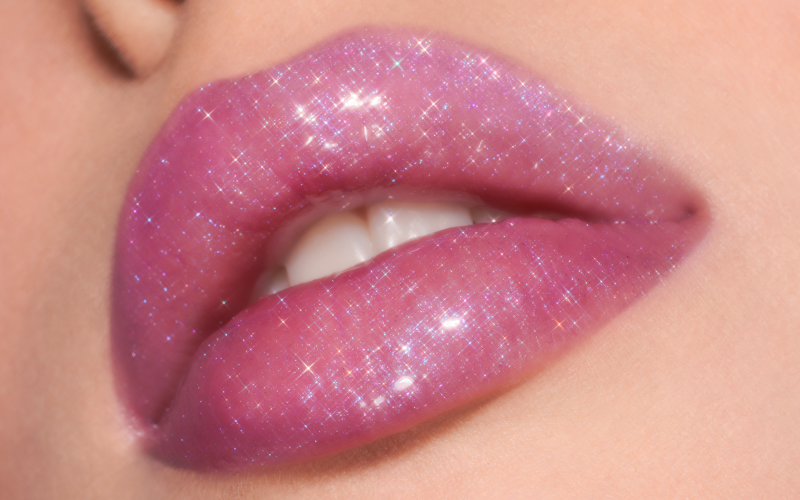 PUPA Shock Plump Bling Bling сјај за волумен на усните со светкав ефект 5ml 2