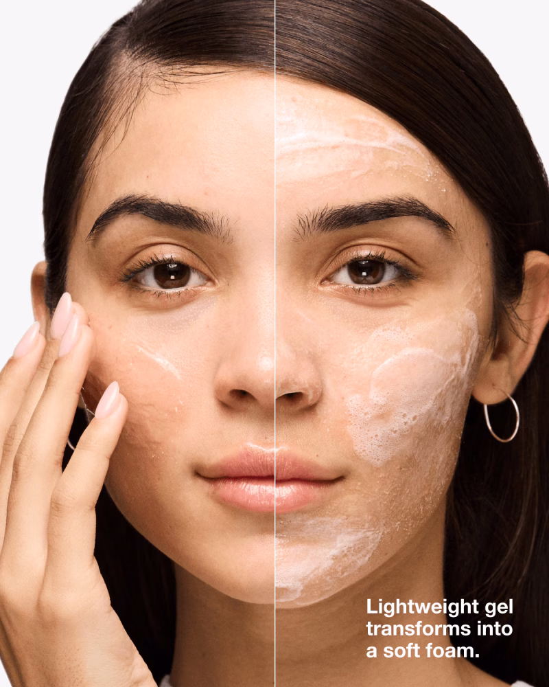 Clinique Moisture Surge™ Exfoliating Glow Cleanser нежен чистач за лице за сите типови кожа 125ml 4