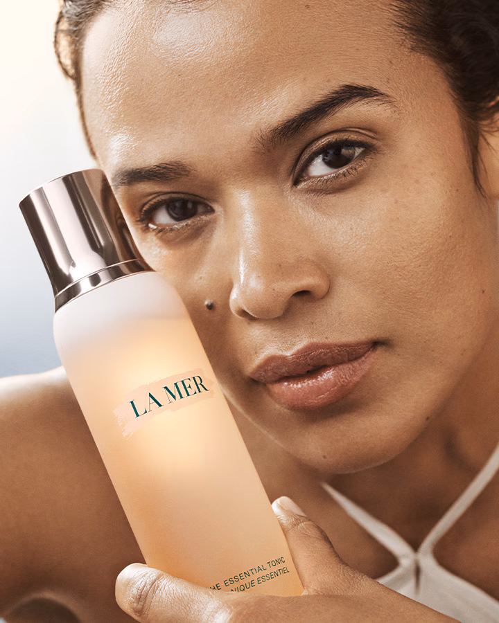 La Mer The Essential Tonic хидратантен тоник за лице 3 La Mer The Essential Tonic хидратантен тоник за лице 2