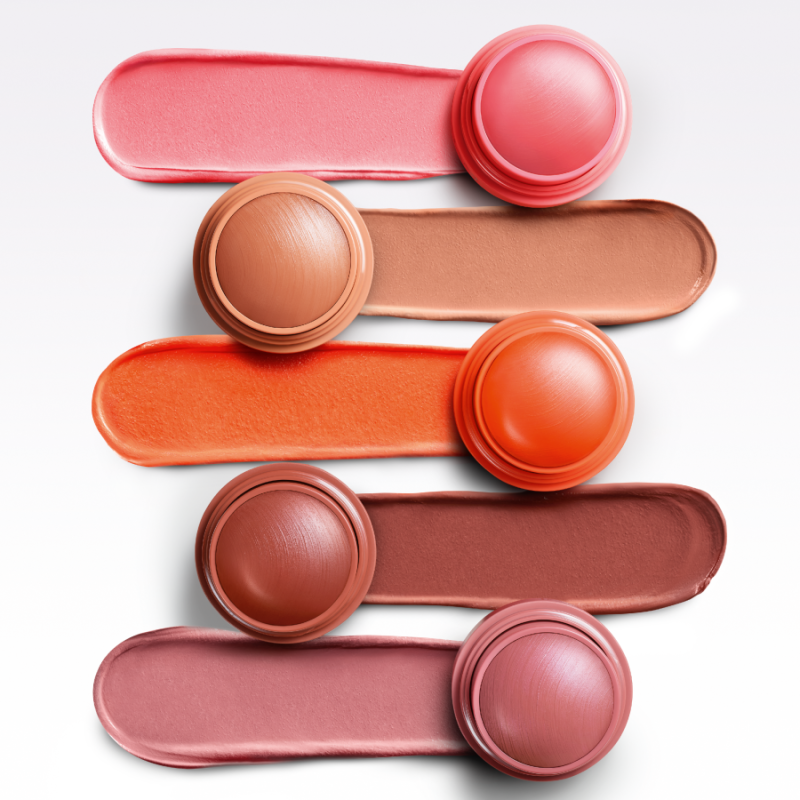 Giorgio Armani Dolci Blush руменило за лице со нежен мат завршеток 8g 3 Giorgio Armani Dolci Blush руменило за лице со нежен мат завршеток 8g 2