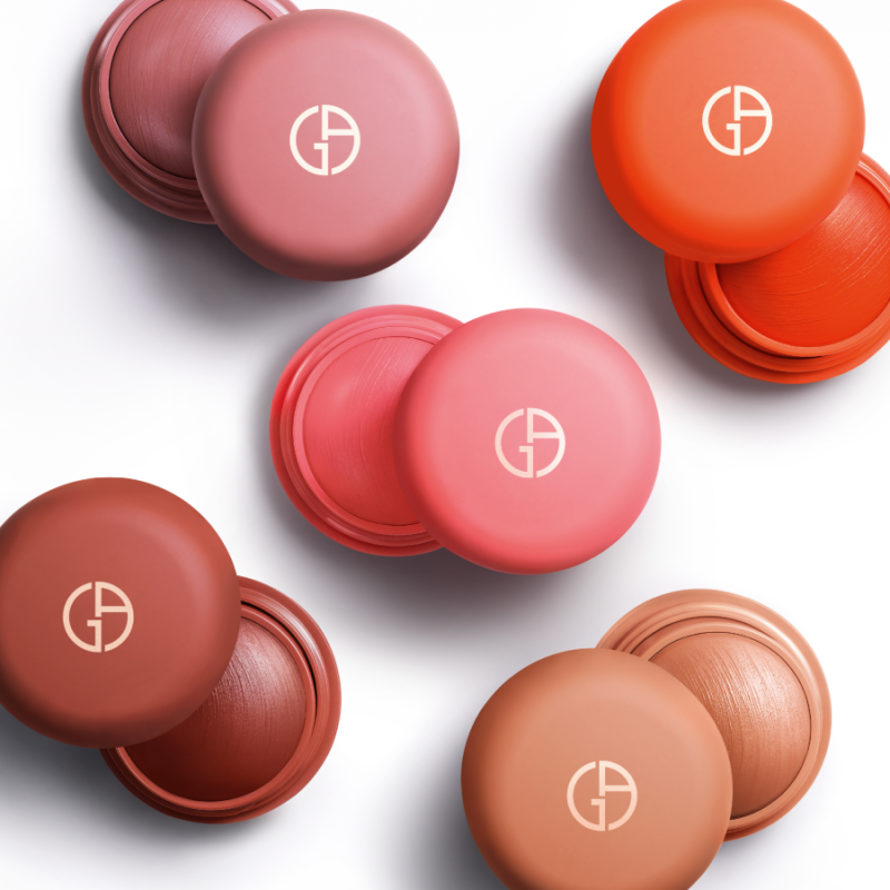 Giorgio Armani Dolci Blush руменило за лице со нежен мат завршеток 8g 7 Giorgio Armani Dolci Blush руменило за лице со нежен мат завршеток 8g 6