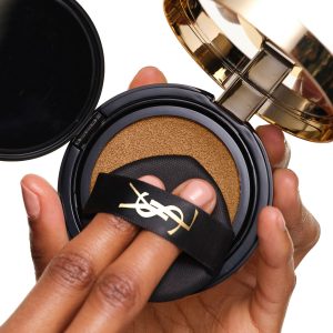 Yves Saint Laurent Skin Affair Cushion Foundation Refill хидратантна корективна пудра со 72% серум 14g 21